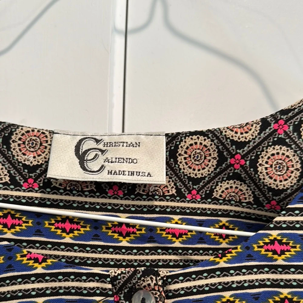 Patterned Tunic Top - Picture 3 of 4
